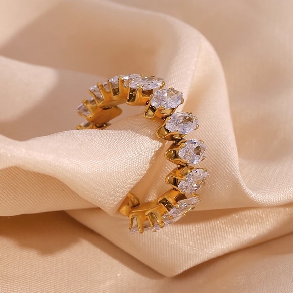 ◾️Luxurious 18K Gold Plated Marquis 3A CZ Crystal Adjustable Ring - Picture 6 of 13